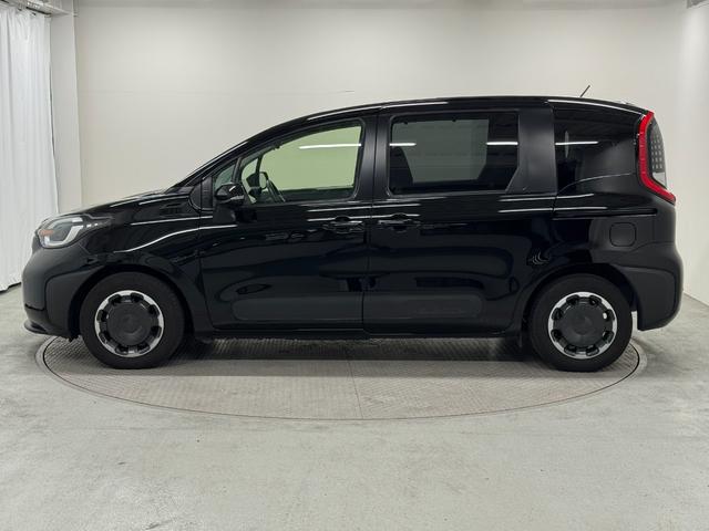 シエンタ ハイブリッドZ ディスプレイオーディオプラス パノラミックビューモニター ACコンセント レーダークルーズコントロール 5人乗り仕様 衝突軽減ブレーキ 誤発信抑制機能 車線逸脱警報 両側電動スライドドア(10枚目)