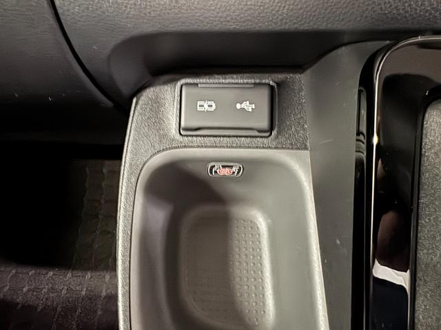 シエンタ ハイブリッドZ ディスプレイオーディオプラス パノラミックビューモニター ACコンセント レーダークルーズコントロール 5人乗り仕様 衝突軽減ブレーキ 誤発信抑制機能 車線逸脱警報 両側電動スライドドア(48枚目)