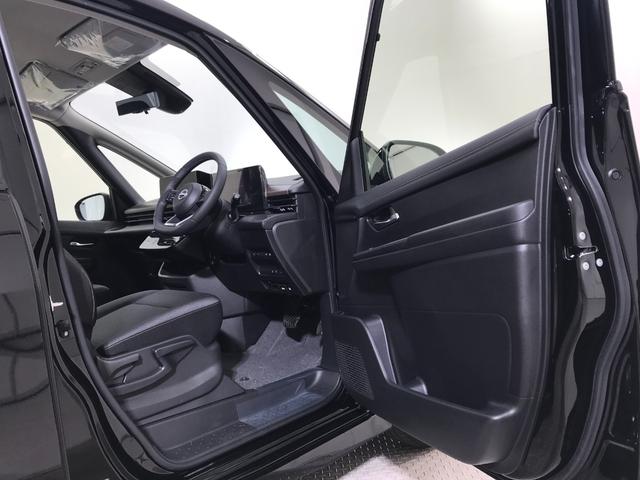 セレナ ｅ－パワー　ハイウェイスターＶ　登録済未使用車　１２．３型日産コネクトナビ　アラウンドビューモニター　ホットプラスパック　シートヒーター　ＥＴＣ２．０　アラウンドビューモニター　インテリジェントルームミラー　前後ドライブレコーダー（32枚目）