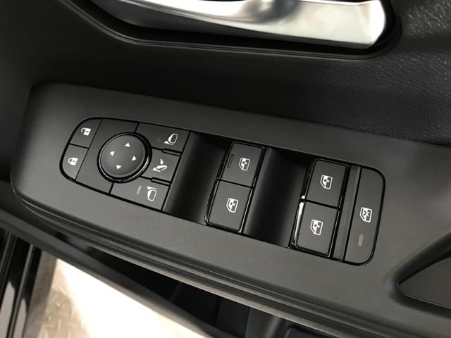 セレナ ｅ－パワー　ハイウェイスターＶ　登録済未使用車　１２．３型日産コネクトナビ　アラウンドビューモニター　ホットプラスパック　シートヒーター　ＥＴＣ２．０　アラウンドビューモニター　インテリジェントルームミラー　前後ドライブレコーダー（33枚目）