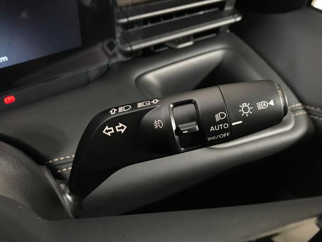 セレナ ｅ－パワー　ハイウェイスターＶ　登録済未使用車　１２．３型日産コネクトナビ　アラウンドビューモニター　ホットプラスパック　シートヒーター　ＥＴＣ２．０　アラウンドビューモニター　インテリジェントルームミラー　前後ドライブレコーダー（45枚目）