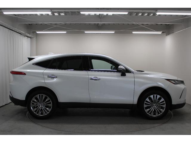 【主要装備】１２．３インチディスプレイオーディオ　ＪＢＬサウンド　パノラミックビューモニター　調光パノラマルーフ　デジタルインナーミラー　純正アルミホイール　レーダークルーズコントロール★