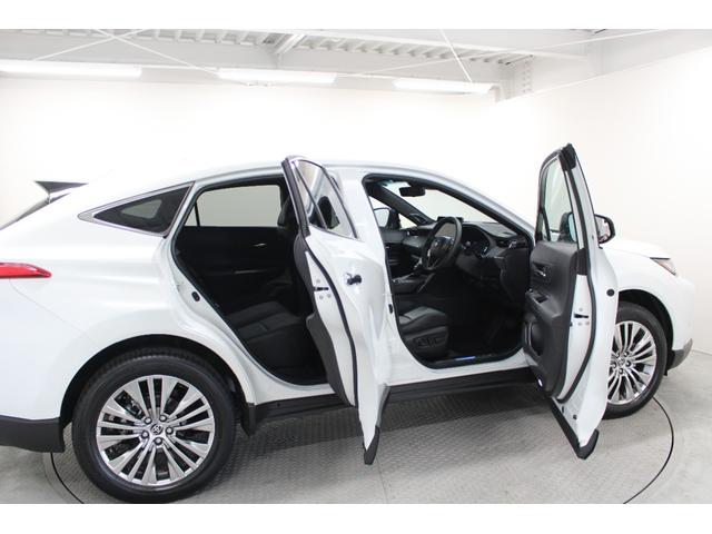 【主要装備】１２．３インチディスプレイオーディオ　ＪＢＬサウンド　パノラミックビューモニター　調光パノラマルーフ　デジタルインナーミラー　純正アルミホイール　レーダークルーズコントロール★