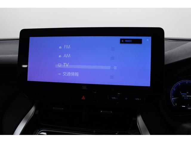 利便性の良い店舗になります。目の前にはスーパーやドラッグストアにホームセンターに飲食店が御座います。メンテナンス時もお車を預けていただき、時間を有効活用していただけます★