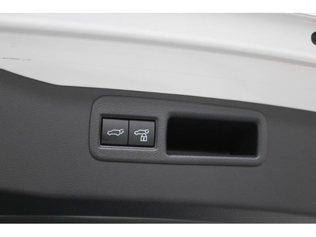 【車の森なかもず店】の営業時間は１０：００から１９：００までになります。定休日は火・水曜日（祝日除く）となりますので、ご注意ください。また週末は大変混み合う為、ご来店予約をお勧め致します★