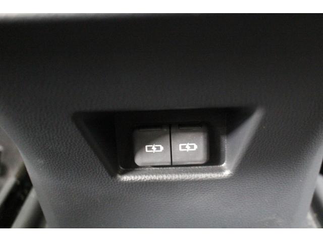 【車の森なかもず店】の営業時間は１０：００から１９：００までになります。定休日は火・水曜日（祝日除く）となりますので、ご注意ください。また週末は大変混み合う為、ご来店予約をお勧め致します★