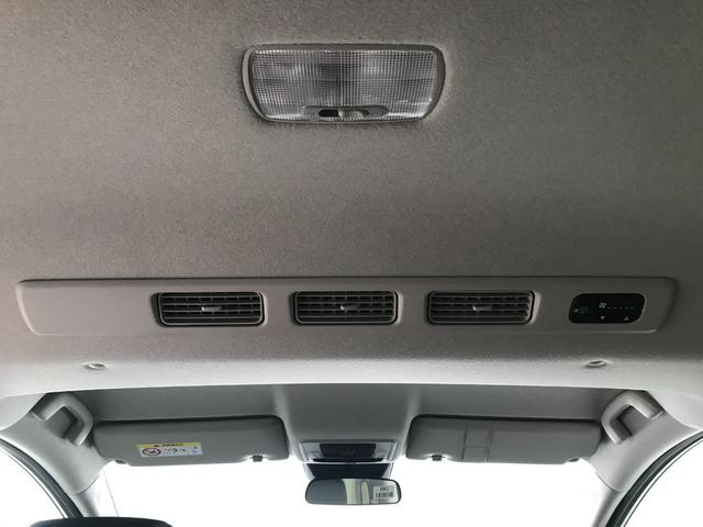 フリード ｅ：ＨＥＶクロスター　登録済未使用車　マルチビュー　シートヒーター　アダプティブクルーズ　後席サーキュレーター　衝突軽減ブレーキ　両側電動スライドドア　６人乗り　純正アルミ　ホンダセンシング　ブラインドスポット（64枚目）