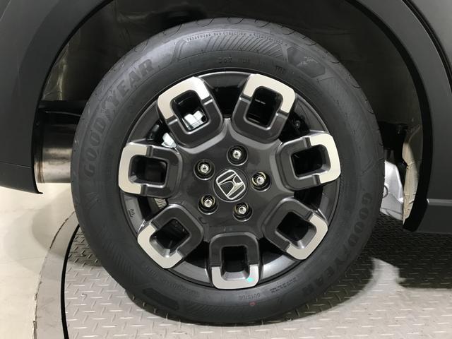 フリード ｅ：ＨＥＶクロスター　登録済未使用車　マルチビュー　シートヒーター　アダプティブクルーズ　後席サーキュレーター　衝突軽減ブレーキ　両側電動スライドドア　６人乗り　純正アルミ　ホンダセンシング　ブラインドスポット（22枚目）