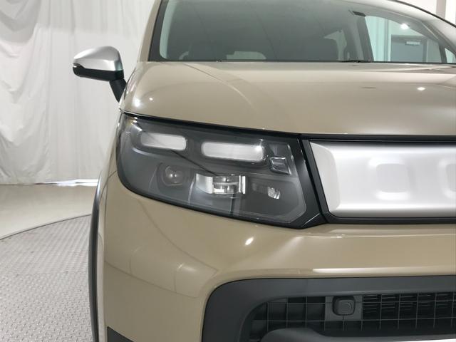 フリード ｅ：ＨＥＶクロスター　登録済未使用車　マルチビュー　シートヒーター　アダプティブクルーズ　後席サーキュレーター　衝突軽減ブレーキ　両側電動スライドドア　６人乗り　純正アルミ　ホンダセンシング　ブラインドスポット（24枚目）