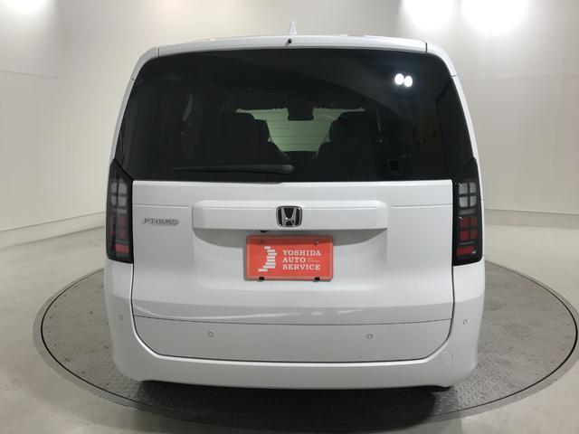 フリード エアー　ＥＸ　登録済未使用車　シートヒーター　アダプティブクルーズ　後席サーキュレーター　衝突軽減ブレーキ　両側電動スライドドア　６人乗り　純正アルミホイール　ホンダセンシング　ＬＥＤライト　コーナーセンサー（8枚目）