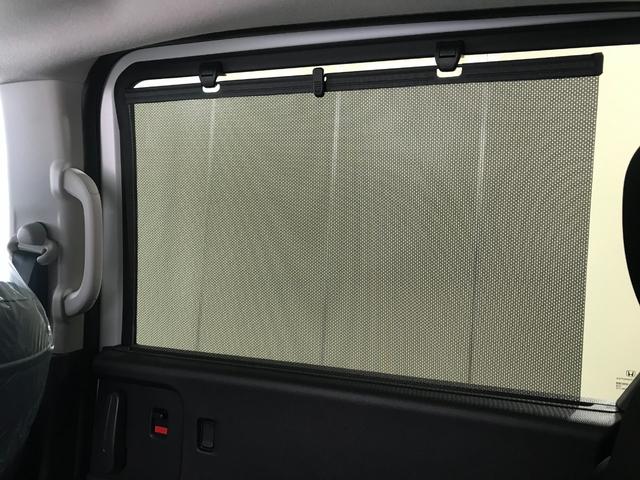 フリード エアー　ＥＸ　登録済未使用車　シートヒーター　アダプティブクルーズ　後席サーキュレーター　衝突軽減ブレーキ　両側電動スライドドア　６人乗り　純正アルミホイール　ホンダセンシング　ＬＥＤライト　コーナーセンサー（65枚目）