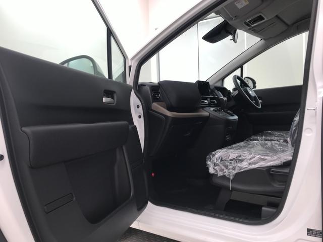 フリード エアー　ＥＸ　登録済未使用車　シートヒーター　アダプティブクルーズ　後席サーキュレーター　衝突軽減ブレーキ　両側電動スライドドア　６人乗り　純正アルミホイール　ホンダセンシング　ＬＥＤライト　コーナーセンサー（60枚目）