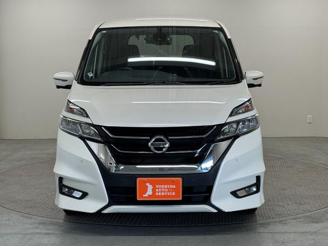 セレナ ハイウェイスター　純正９型メモリーナビ　フリップダウンモニター　プロパイロット　スマートルームミラー　衝突軽減ブレーキ　車線逸脱警報　ＬＥＤライト　アダプティブクルーズコントロール　電子ミラー（7枚目）