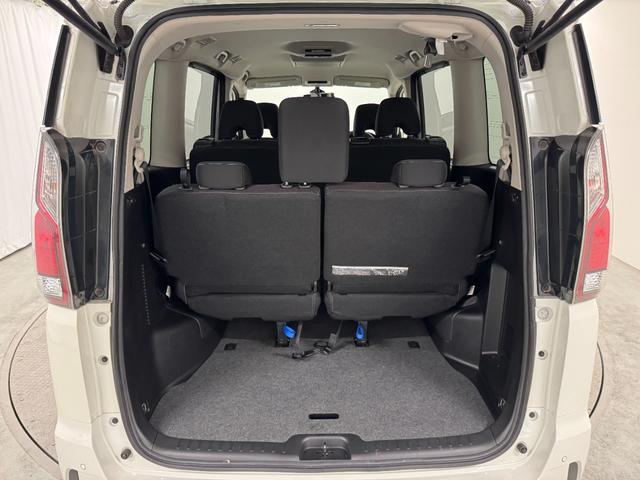 セレナ ハイウェイスター　純正９型メモリーナビ　フリップダウンモニター　プロパイロット　スマートルームミラー　衝突軽減ブレーキ　車線逸脱警報　ＬＥＤライト　アダプティブクルーズコントロール　電子ミラー（19枚目）