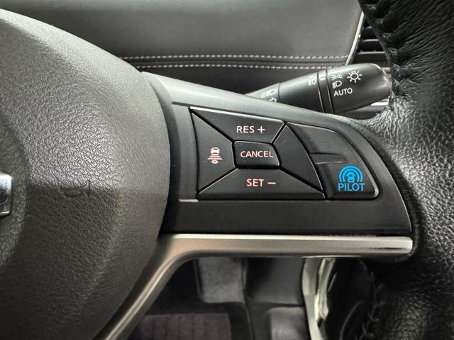 セレナ ハイウェイスター　純正９型メモリーナビ　フリップダウンモニター　プロパイロット　スマートルームミラー　衝突軽減ブレーキ　車線逸脱警報　ＬＥＤライト　アダプティブクルーズコントロール　電子ミラー（51枚目）