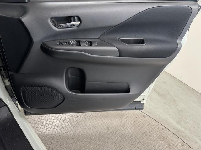 セレナ ハイウェイスター　純正９型メモリーナビ　フリップダウンモニター　プロパイロット　スマートルームミラー　衝突軽減ブレーキ　車線逸脱警報　ＬＥＤライト　アダプティブクルーズコントロール　電子ミラー（60枚目）