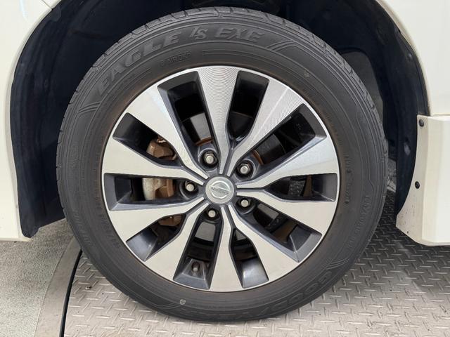 セレナ ハイウェイスター　純正９型メモリーナビ　フリップダウンモニター　プロパイロット　スマートルームミラー　衝突軽減ブレーキ　車線逸脱警報　ＬＥＤライト　アダプティブクルーズコントロール　電子ミラー（79枚目）