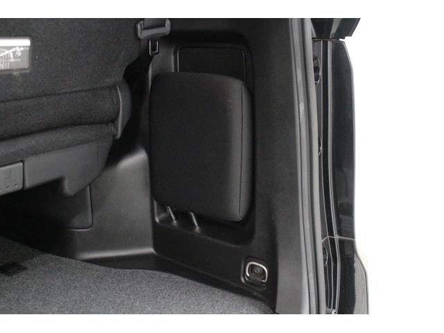 【車の森なかもず店】の営業時間は１０：００から１９：００までになります。定休日は火・水曜日（祝日除く）となりますので、ご注意ください。また週末は大変混み合う為、ご来店予約をお勧め致します★