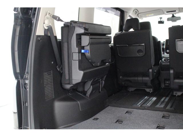 【車の森なかもず店】の営業時間は１０：００から１９：００までになります。定休日は火・水曜日（祝日除く）となりますので、ご注意ください。また週末は大変混み合う為、ご来店予約をお勧め致します★