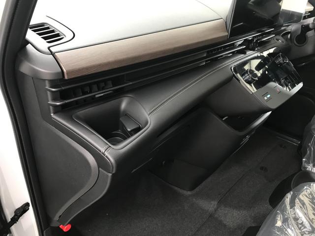 セレナ ｅ－パワー　ハイウェイスターＶ　登録済未使用車　１２．３型日産コネクトナビ　アラウンドビューモニター　ＥＴＣ２．０　アラウンドビューモニター　インテリジェントルームミラー　前後ドライブレコーダー　プロパイロット　ＬＥＤライト（56枚目）