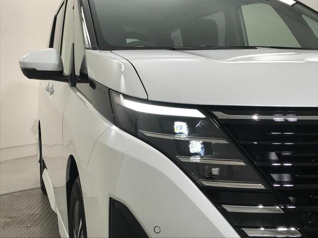 セレナ ｅ－パワー　ハイウェイスターＶ　登録済未使用車　１２．３型日産コネクトナビ　アラウンドビューモニター　ＥＴＣ２．０　アラウンドビューモニター　インテリジェントルームミラー　前後ドライブレコーダー　プロパイロット　ＬＥＤライト（11枚目）