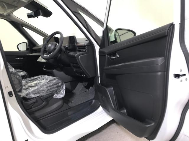 セレナ ｅ－パワー　ハイウェイスターＶ　登録済未使用車　１２．３型日産コネクトナビ　アラウンドビューモニター　ＥＴＣ２．０　アラウンドビューモニター　インテリジェントルームミラー　前後ドライブレコーダー　プロパイロット　ＬＥＤライト（30枚目）