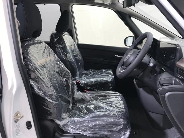 セレナ ｅ－パワー　ハイウェイスターＶ　登録済未使用車　１２．３型日産コネクトナビ　ホットプラスパック　アラウンドビューモニター　ＥＴＣ２．０　アラウンドビューモニター　インテリジェントルームミラー　前後ドライブレコーダー　プロパイロット（27枚目）