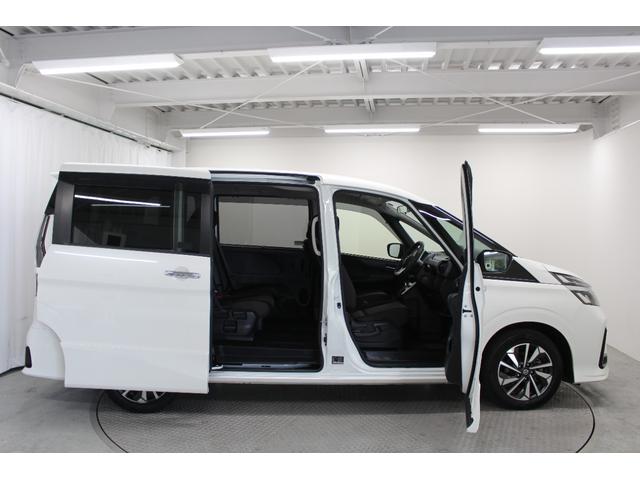 セレナ ハイウェイスターV 純正メモリーナビ フリップダウンモニター アラウンドビューモニター 両側電動スライドドア LEDライト 衝突軽減ブレーキ 車線逸脱警報システム オートライト 純正アルミホイール(9枚目)