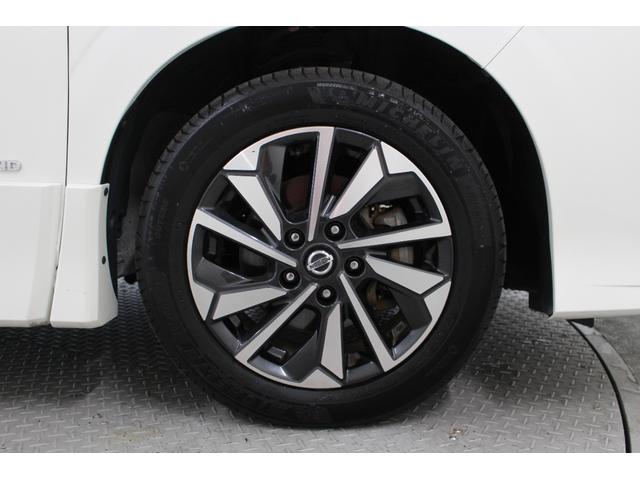 セレナ ハイウェイスターV 純正メモリーナビ フリップダウンモニター アラウンドビューモニター 両側電動スライドドア LEDライト 衝突軽減ブレーキ 車線逸脱警報システム オートライト 純正アルミホイール(13枚目)