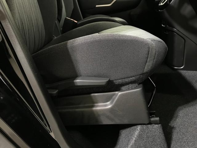 ソリオ ハイブリッドＭＺ　全方位モニター付きメモリーナビゲーション　アダプティブクルーズコントロール　運転席助手席シートヒーター　天井サーキュレーター　ヘッドアップディスプレイ　両側電動スライドドア（31枚目）