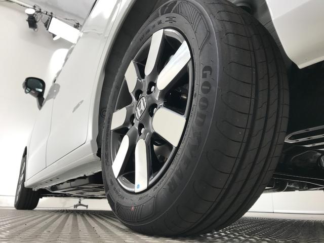 フリード エアー　ＥＸ　登録済未使用車　シートヒーター　アダプティブクルーズ　後席サーキュレーター　衝突軽減ブレーキ　両側電動スライドドア　６人乗り　純正アルミホイール　ホンダセンシング　ＬＥＤライト　コーナーセンサー（29枚目）