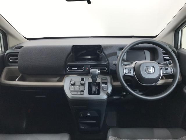 フリード エアー　ＥＸ　登録済未使用車　シートヒーター　アダプティブクルーズ　後席サーキュレーター　衝突軽減ブレーキ　両側電動スライドドア　６人乗り　純正アルミホイール　ホンダセンシング　ＬＥＤライト　コーナーセンサー（66枚目）