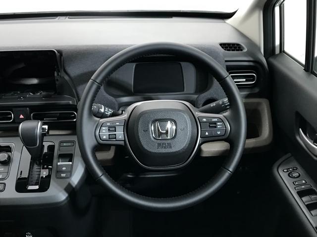 フリード エアー　ＥＸ　登録済未使用車　シートヒーター　アダプティブクルーズ　後席サーキュレーター　衝突軽減ブレーキ　両側電動スライドドア　６人乗り　純正アルミホイール　ホンダセンシング　ＬＥＤライト　コーナーセンサー（67枚目）