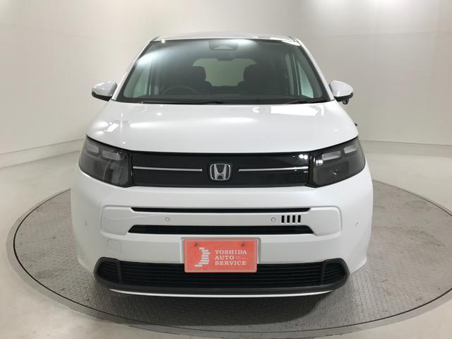 フリード エアー　ＥＸ　登録済未使用車　シートヒーター　アダプティブクルーズ　後席サーキュレーター　衝突軽減ブレーキ　両側電動スライドドア　６人乗り　純正アルミホイール　ホンダセンシング　ＬＥＤライト　コーナーセンサー（14枚目）