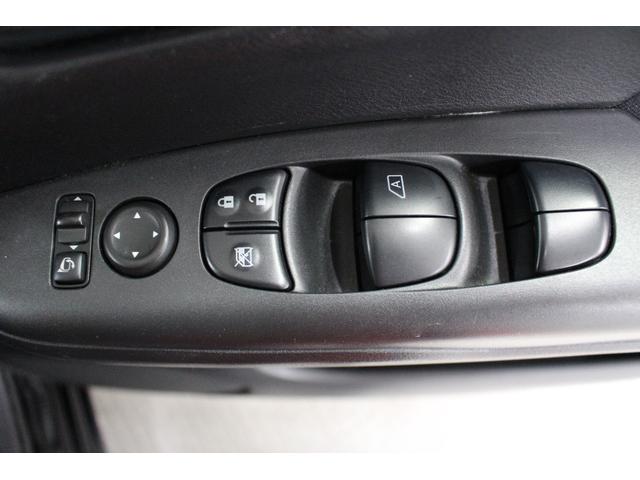 セレナ ハイウェイスター Vセレクション 社外メモリーナビ フリップダウンモニター スマートルームミラー ETC リヤオートエアコン LEDライト 衝突軽減ブレーキ 車線逸脱警報システム 両側電動スライドドア(27枚目)