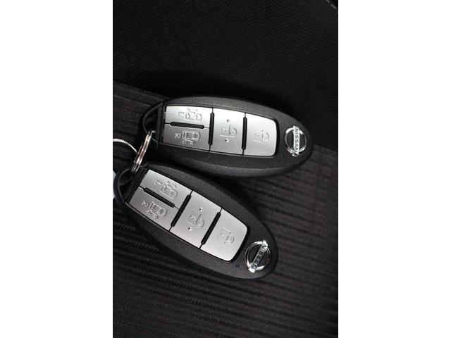 セレナ ハイウェイスター VセレクションII 純正9型ナビゲーション ETC アラウンドビューモニター 前後ドライブレコーダー 自動駐車 オートクルーズ 衝突軽減ブレーキ 車線逸脱警報 両側電動スライドドア オートライト(79枚目)