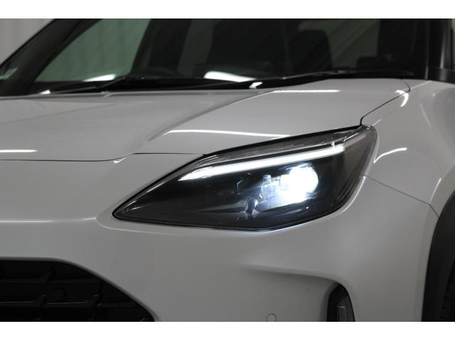 ヤリスクロス ハイブリッドZ 8インチディスプレイオーディオ パノラミックビューモニター ETC2.0 運転席助手席シートヒーター HDMIソケット ステアリングヒーター レーダークルーズコントロール 純正アルミホイール(21枚目)