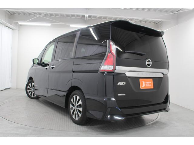 セレナ ハイウェイスター　ＶセレクションＩＩ　社外メモリーナビ　フリップダウンモニター　プロパイロット　アラウンドビューモニター　ＥＴＣ　前後ドライブレコーダー　アダプティブクルーズ　衝突軽減ブレーキ　車線逸脱警報（6枚目）