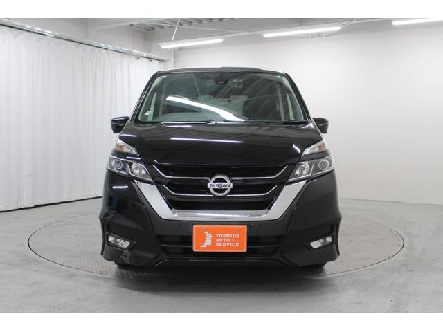 セレナ ハイウェイスター　ＶセレクションＩＩ　社外メモリーナビ　フリップダウンモニター　プロパイロット　アラウンドビューモニター　ＥＴＣ　前後ドライブレコーダー　アダプティブクルーズ　衝突軽減ブレーキ　車線逸脱警報（10枚目）