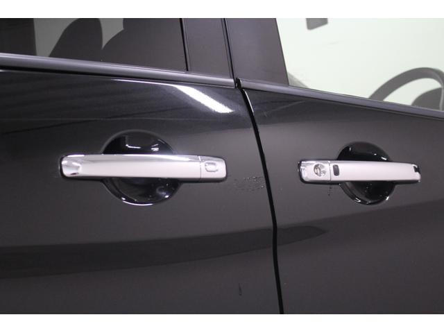 セレナ ハイウェイスター　ＶセレクションＩＩ　社外メモリーナビ　フリップダウンモニター　プロパイロット　アラウンドビューモニター　ＥＴＣ　前後ドライブレコーダー　アダプティブクルーズ　衝突軽減ブレーキ　車線逸脱警報（23枚目）