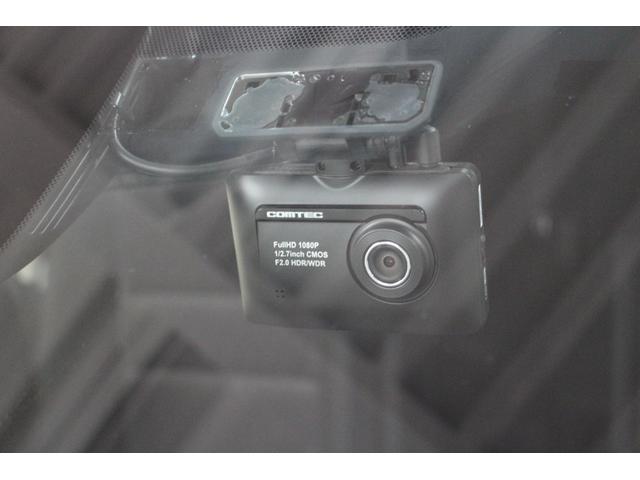 セレナ ハイウェイスター　ＶセレクションＩＩ　社外メモリーナビ　フリップダウンモニター　プロパイロット　アラウンドビューモニター　ＥＴＣ　前後ドライブレコーダー　アダプティブクルーズ　衝突軽減ブレーキ　車線逸脱警報（26枚目）