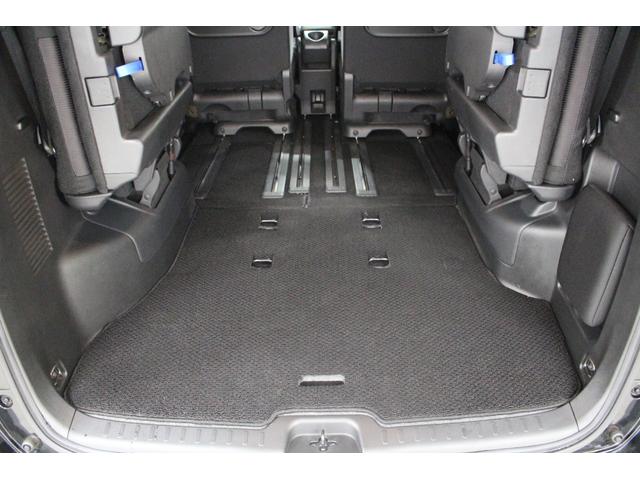 セレナ ハイウェイスター　ＶセレクションＩＩ　社外メモリーナビ　フリップダウンモニター　プロパイロット　アラウンドビューモニター　ＥＴＣ　前後ドライブレコーダー　アダプティブクルーズ　衝突軽減ブレーキ　車線逸脱警報（57枚目）