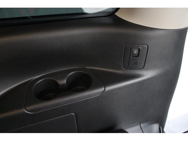 セレナ ハイウェイスター　ＶセレクションＩＩ　社外メモリーナビ　フリップダウンモニター　プロパイロット　アラウンドビューモニター　ＥＴＣ　前後ドライブレコーダー　アダプティブクルーズ　衝突軽減ブレーキ　車線逸脱警報（66枚目）