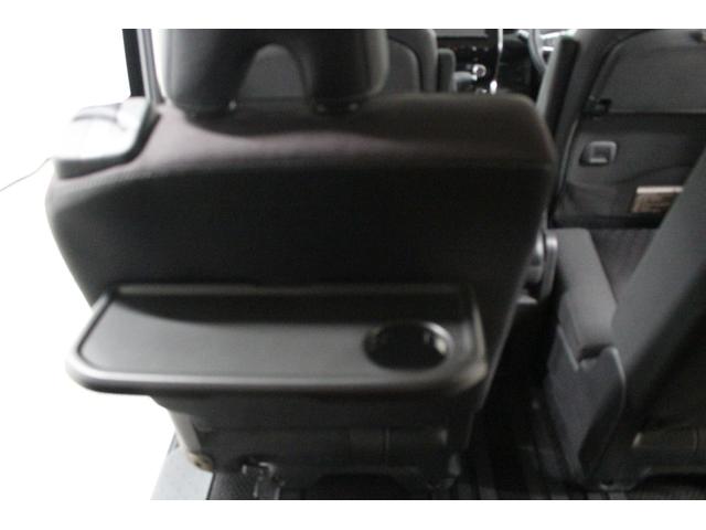 セレナ ハイウェイスター　ＶセレクションＩＩ　社外メモリーナビ　フリップダウンモニター　プロパイロット　アラウンドビューモニター　ＥＴＣ　前後ドライブレコーダー　アダプティブクルーズ　衝突軽減ブレーキ　車線逸脱警報（69枚目）