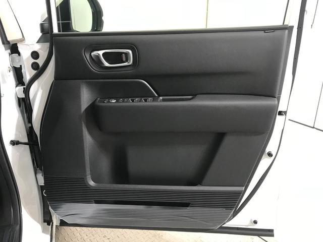 ステップワゴン スパーダ　登録済未使用車　シートヒーター　両側電動スライドドア　ＬＥＤライト　純正アルミホイール　衝突軽減ブレーキ　アダプティブクルーズコントロール　ブラインドスポットインフォメーション（35枚目）