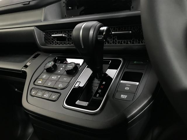 ステップワゴン スパーダ　登録済未使用車　シートヒーター　両側電動スライドドア　ＬＥＤライト　純正アルミホイール　衝突軽減ブレーキ　アダプティブクルーズコントロール　ブラインドスポットインフォメーション（42枚目）