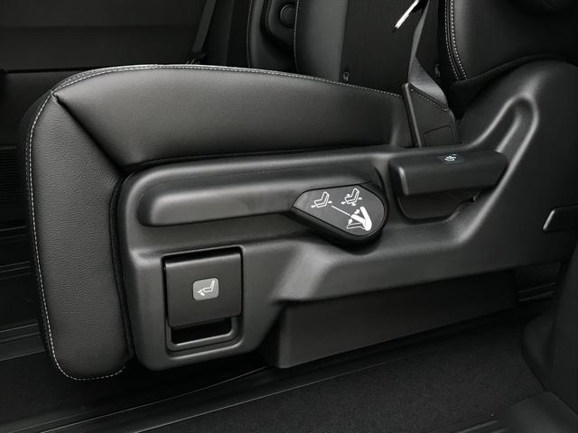 ステップワゴン スパーダ　登録済未使用車　シートヒーター　両側電動スライドドア　ＬＥＤライト　純正アルミホイール　衝突軽減ブレーキ　アダプティブクルーズコントロール　ブラインドスポットインフォメーション（57枚目）