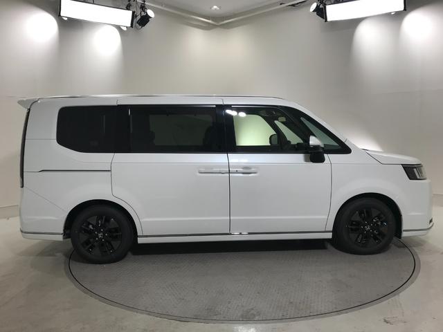 ステップワゴン スパーダ　登録済未使用車　シートヒーター　両側電動スライドドア　ＬＥＤライト　純正アルミホイール　衝突軽減ブレーキ　アダプティブクルーズコントロール　ブラインドスポットインフォメーション（7枚目）