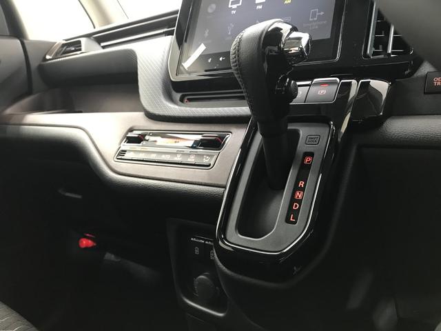 ソリオバンディット ハイブリッドＭＶ　登録済未使用車　全方位モニター付きメモリーナビゲーション　アダプティブクルーズコントロール　運転席助手席シートヒーター　天井サーキュレーター　ヘッドアップディスプレイ　両側電動スライドドア（49枚目）