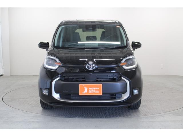 シエンタ ハイブリッドＺ　ディスプレイオーディオプラス　パノラミックビューモニター　天井サーキュレーター　運転席助手席シートヒーター　ＥＴＣ２．０　衝突軽減ブレーキ　レーダークルーズコントロール　車線逸脱防止機能（8枚目）